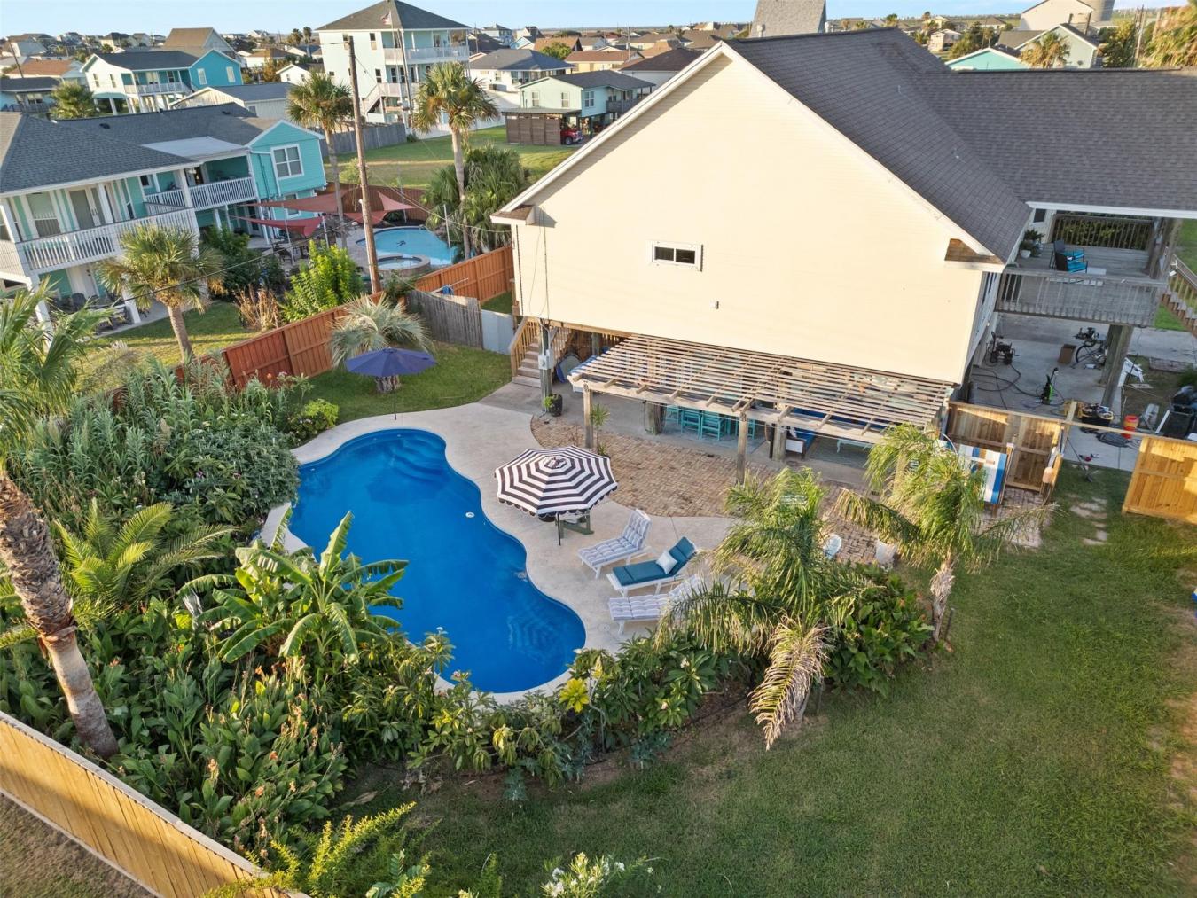 Galveston, Galveston, 77554, United States, 3 Bedrooms Bedrooms, ,1 BathroomBathrooms,Residential,For Sale,1944219