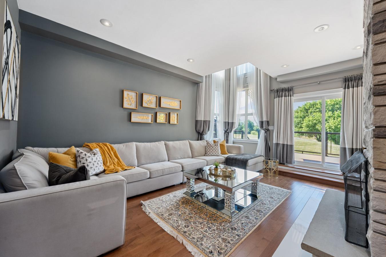 King, ON, L7B0C7, Canada, 4 Bedrooms Bedrooms, ,5 BathroomsBathrooms,Residential,For Sale,1900319