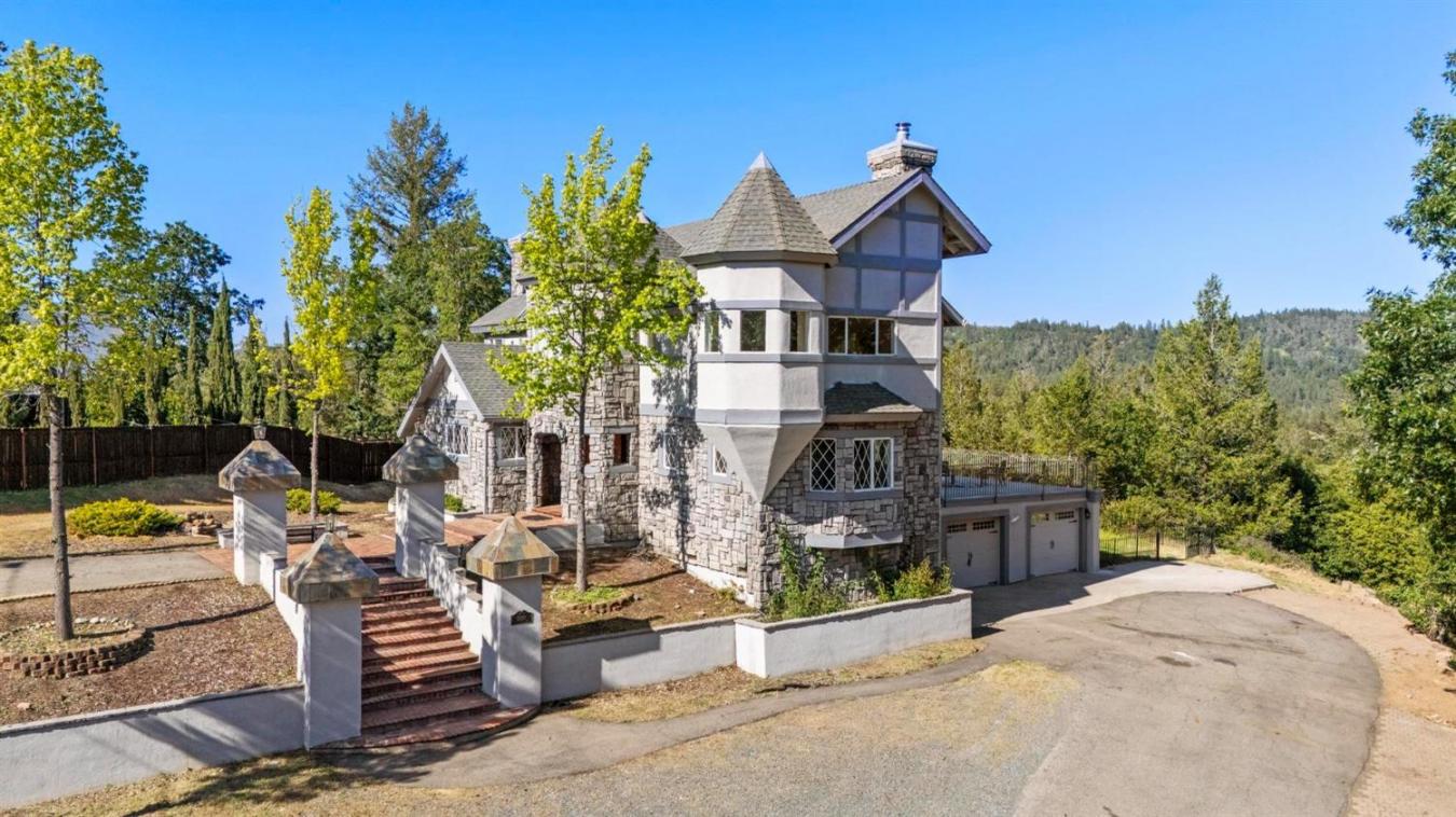 Colfax, Placer, 95713, United States, 5 Bedrooms Bedrooms, ,3 BathroomsBathrooms,Residential,For Sale,1900318