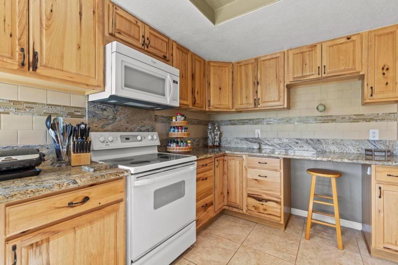 Browns Valley, Yuba, 95918, United States, 3 Bedrooms Bedrooms, ,1 BathroomBathrooms,Residential,For Sale,1900317