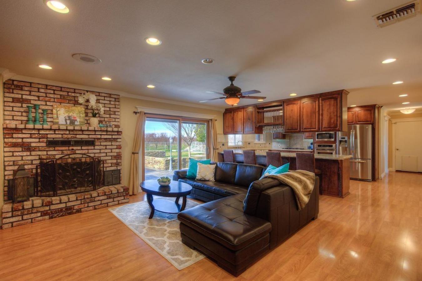 Yuba City, Sutter, 95993, United States, 4 Bedrooms Bedrooms, ,3 BathroomsBathrooms,Residential,For Sale,1900316