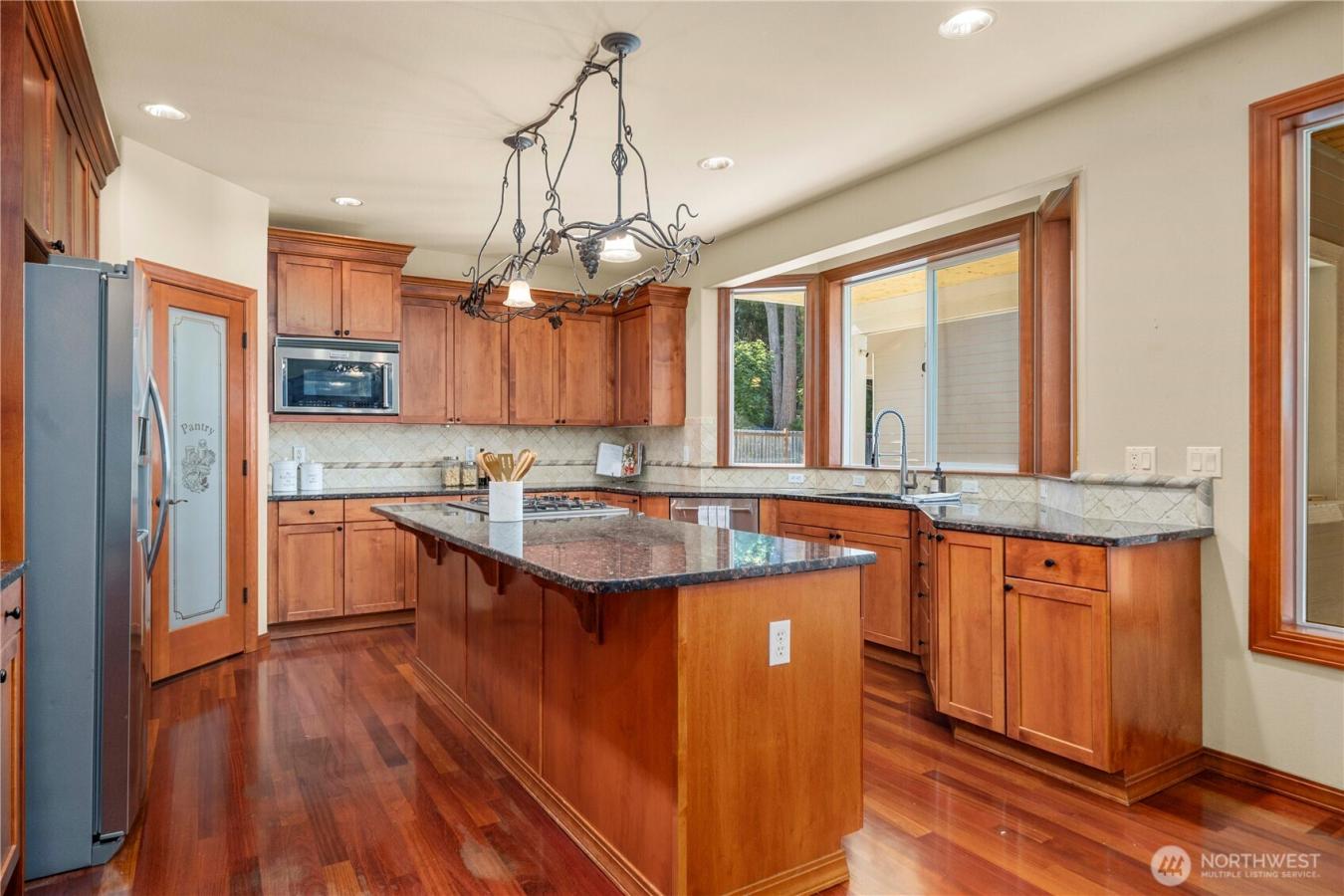 Lake Tapps, Pierce, 98391, United States, 4 Bedrooms Bedrooms, ,3 BathroomsBathrooms,Residential,For Sale,1900315