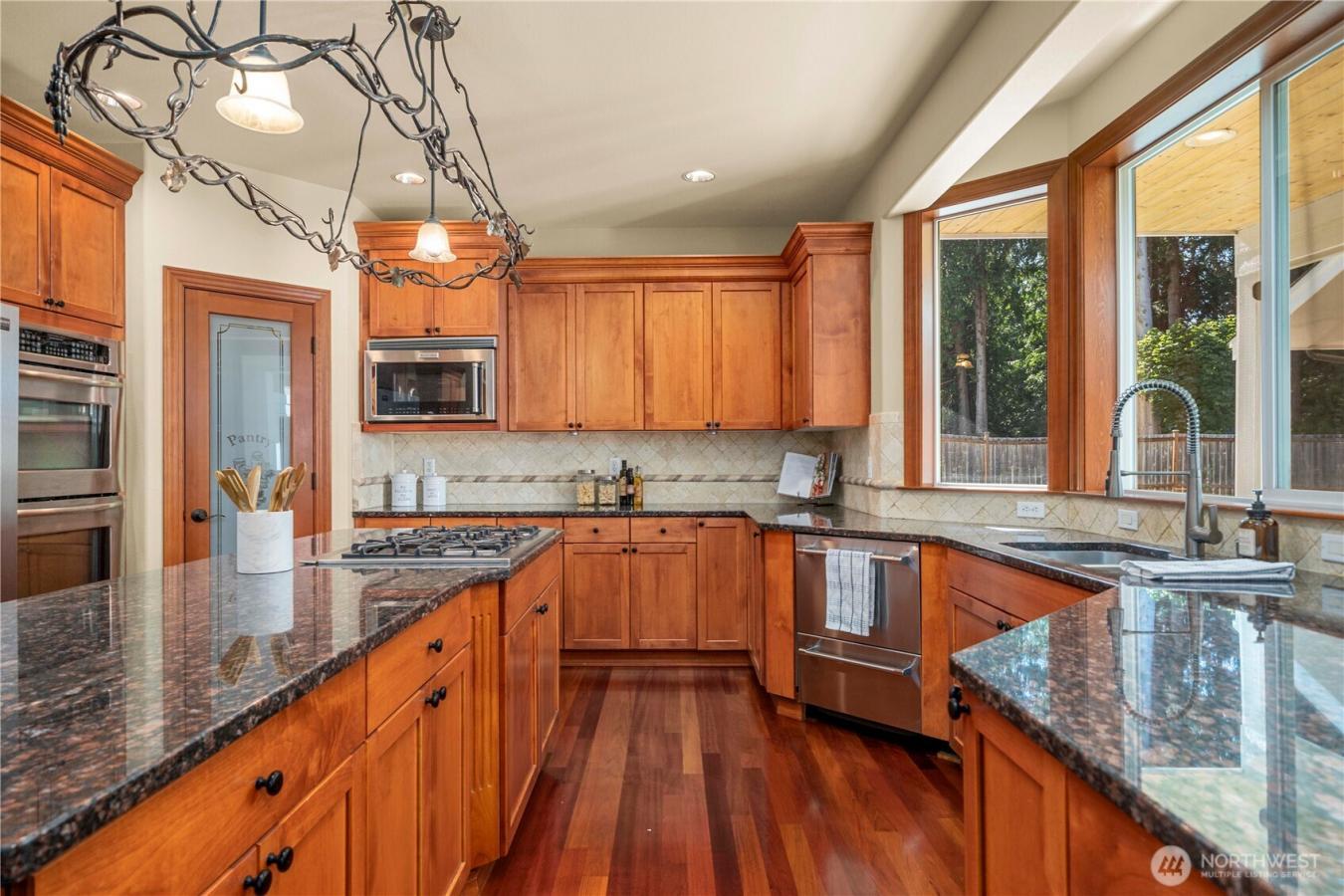 Lake Tapps, Pierce, 98391, United States, 4 Bedrooms Bedrooms, ,3 BathroomsBathrooms,Residential,For Sale,1900315