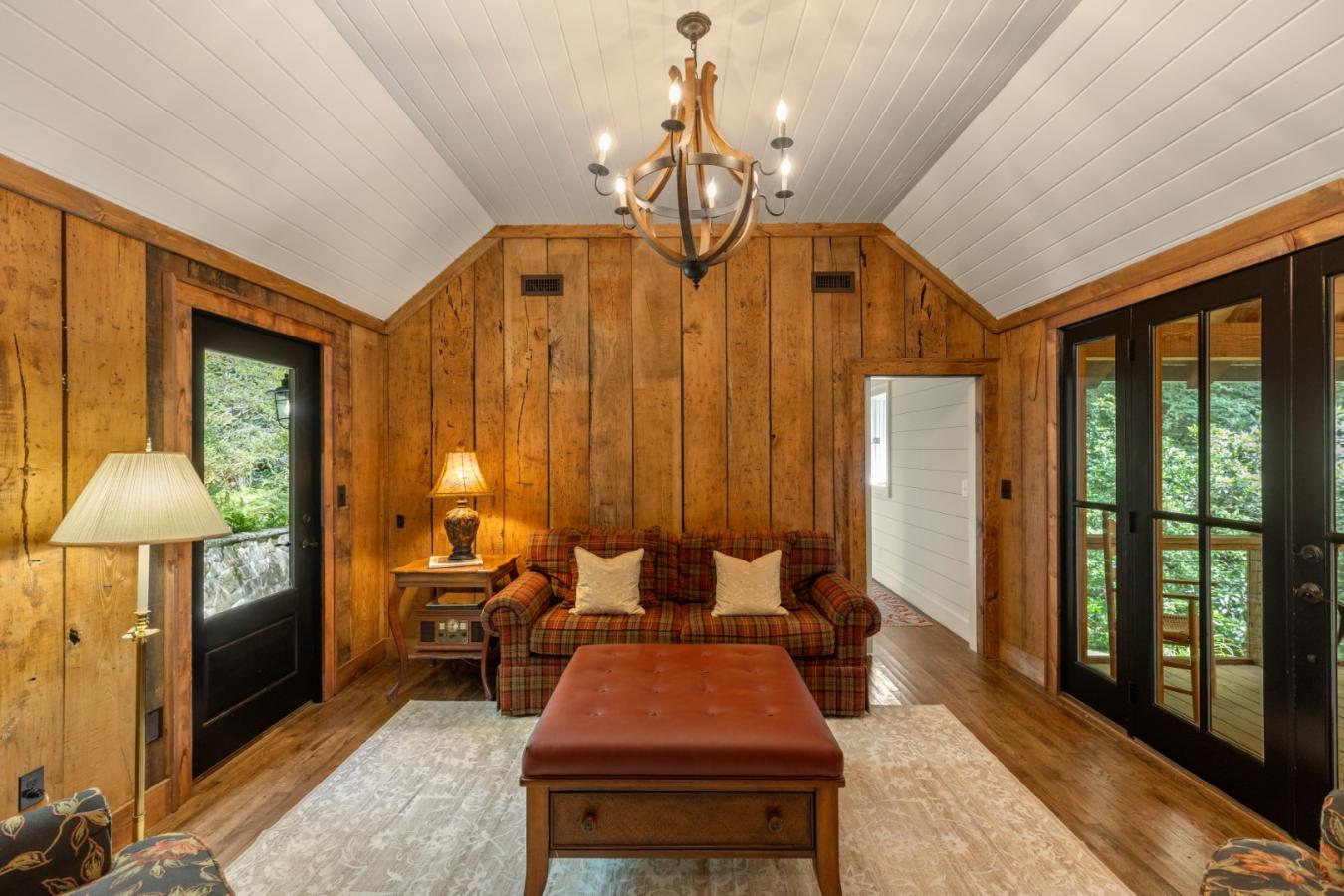 Highlands, Macon, 28741, United States, 4 Bedrooms Bedrooms, ,3 BathroomsBathrooms,Residential,For Sale,1900313