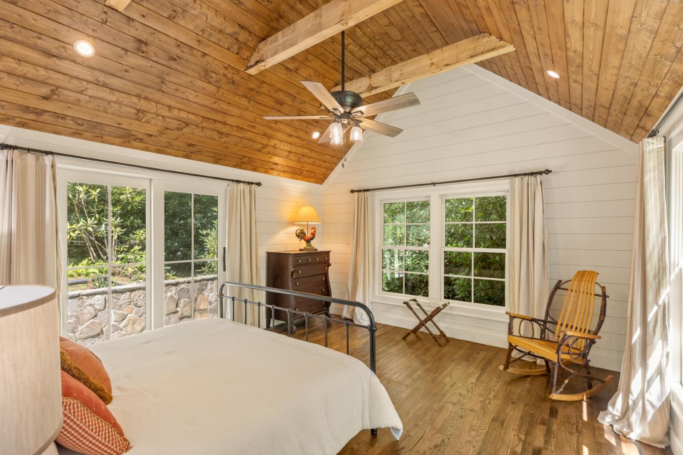 Highlands, Macon, 28741, United States, 4 Bedrooms Bedrooms, ,3 BathroomsBathrooms,Residential,For Sale,1900313