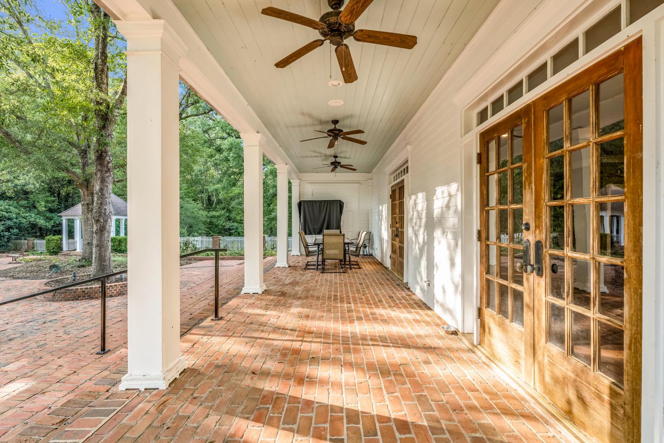 Starkville, Oktibbeha, 39759, United States, 4 Bedrooms Bedrooms, ,4 BathroomsBathrooms,Residential,For Sale,1902910