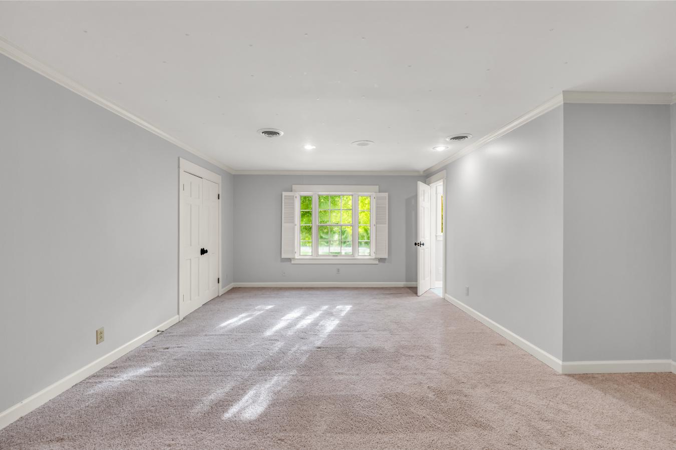 Starkville, Oktibbeha, 39759, United States, 4 Bedrooms Bedrooms, ,4 BathroomsBathrooms,Residential,For Sale,1902910