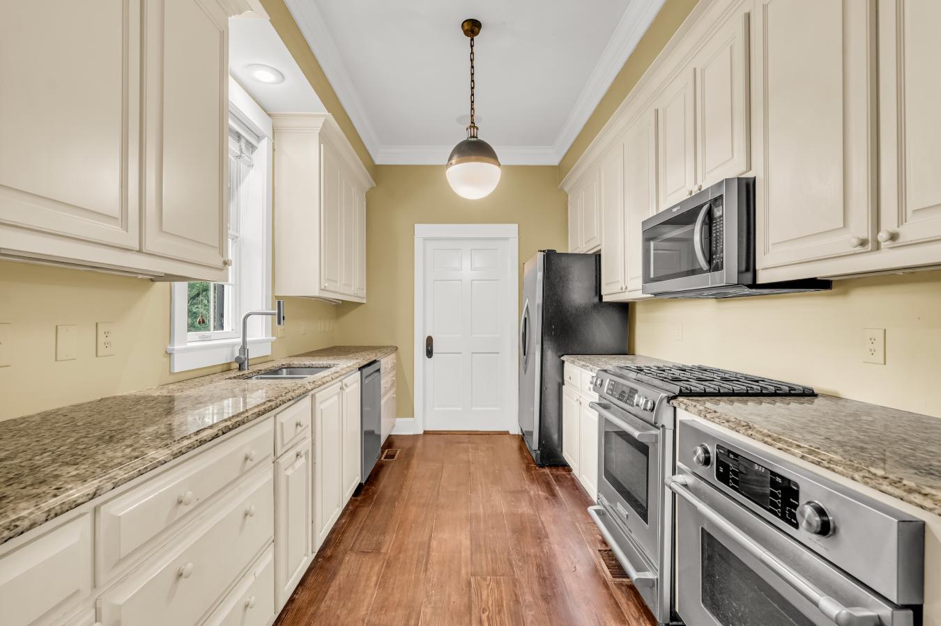 Starkville, Oktibbeha, 39759, United States, 4 Bedrooms Bedrooms, ,4 BathroomsBathrooms,Residential,For Sale,1902910