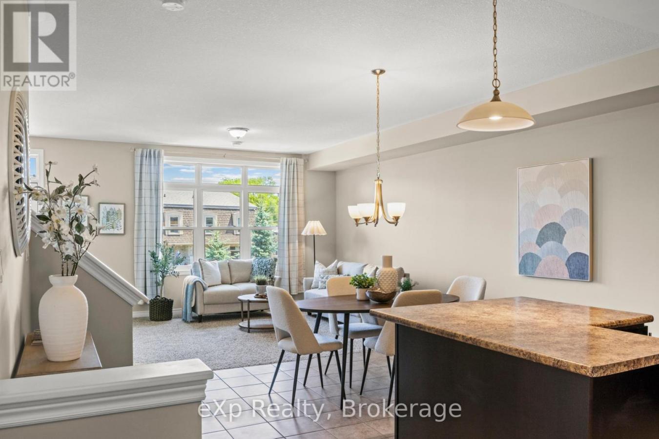 Guelph (Downtown), ON, N1H0A4, Canada, 3 Bedrooms Bedrooms, ,2 BathroomsBathrooms,Residential,For Sale,1900312