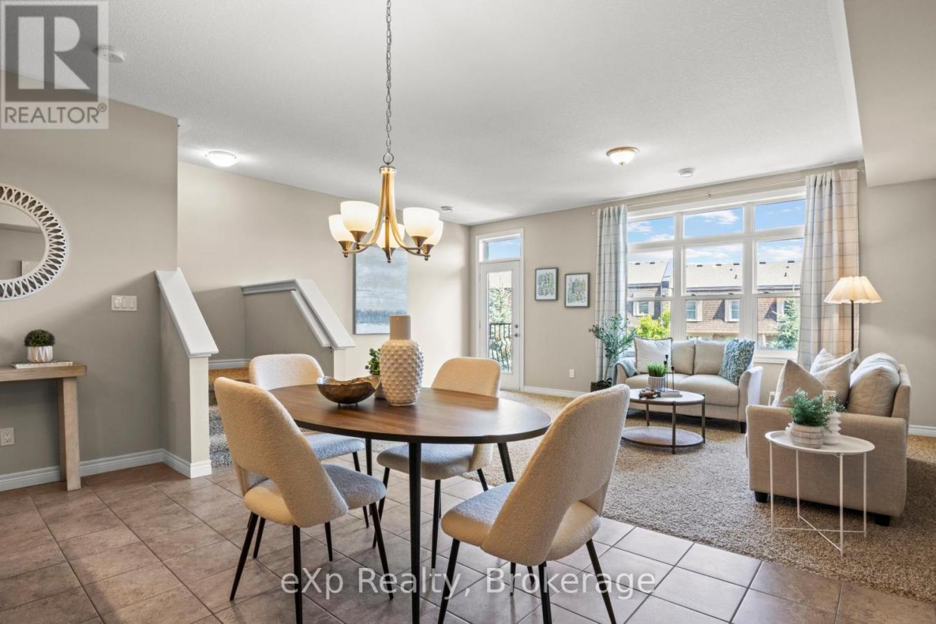 Guelph (Downtown), ON, N1H0A4, Canada, 3 Bedrooms Bedrooms, ,2 BathroomsBathrooms,Residential,For Sale,1900312