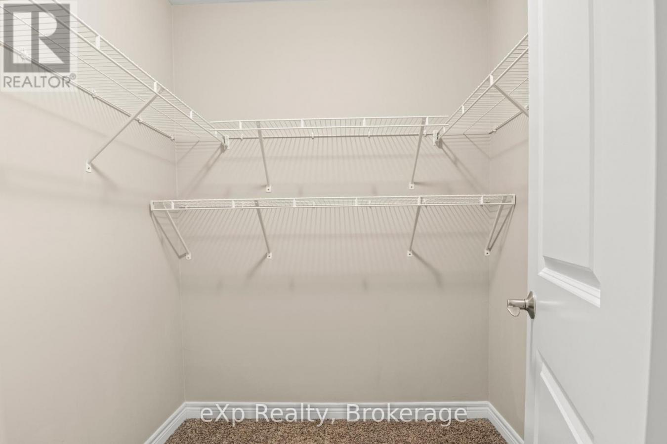 Guelph (Downtown), ON, N1H0A4, Canada, 3 Bedrooms Bedrooms, ,2 BathroomsBathrooms,Residential,For Sale,1900312