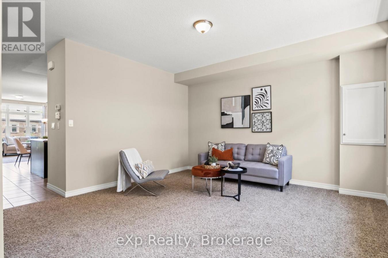 Guelph (Downtown), ON, N1H0A4, Canada, 3 Bedrooms Bedrooms, ,2 BathroomsBathrooms,Residential,For Sale,1900312
