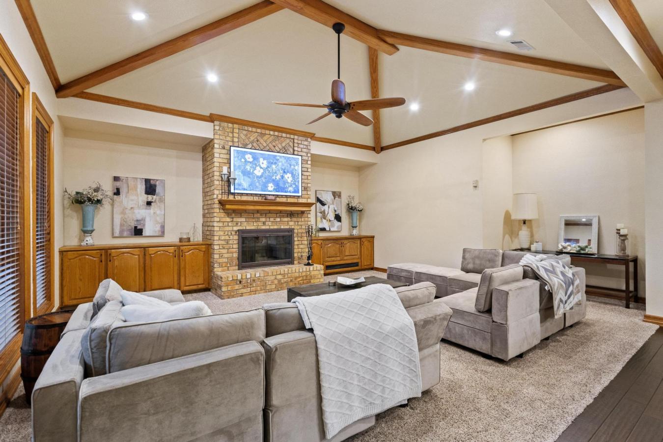 Denison, Grayson, 75092, United States, 4 Bedrooms Bedrooms, ,3 BathroomsBathrooms,Residential,For Sale,1900310