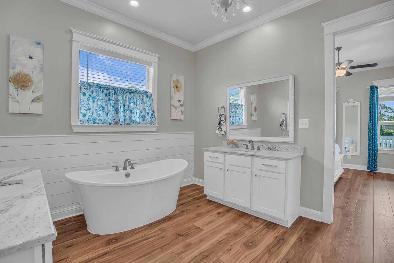 Gulf Shores, Baldwin, 36542, United States, 4 Bedrooms Bedrooms, ,2 BathroomsBathrooms,Residential,For Sale,1900309