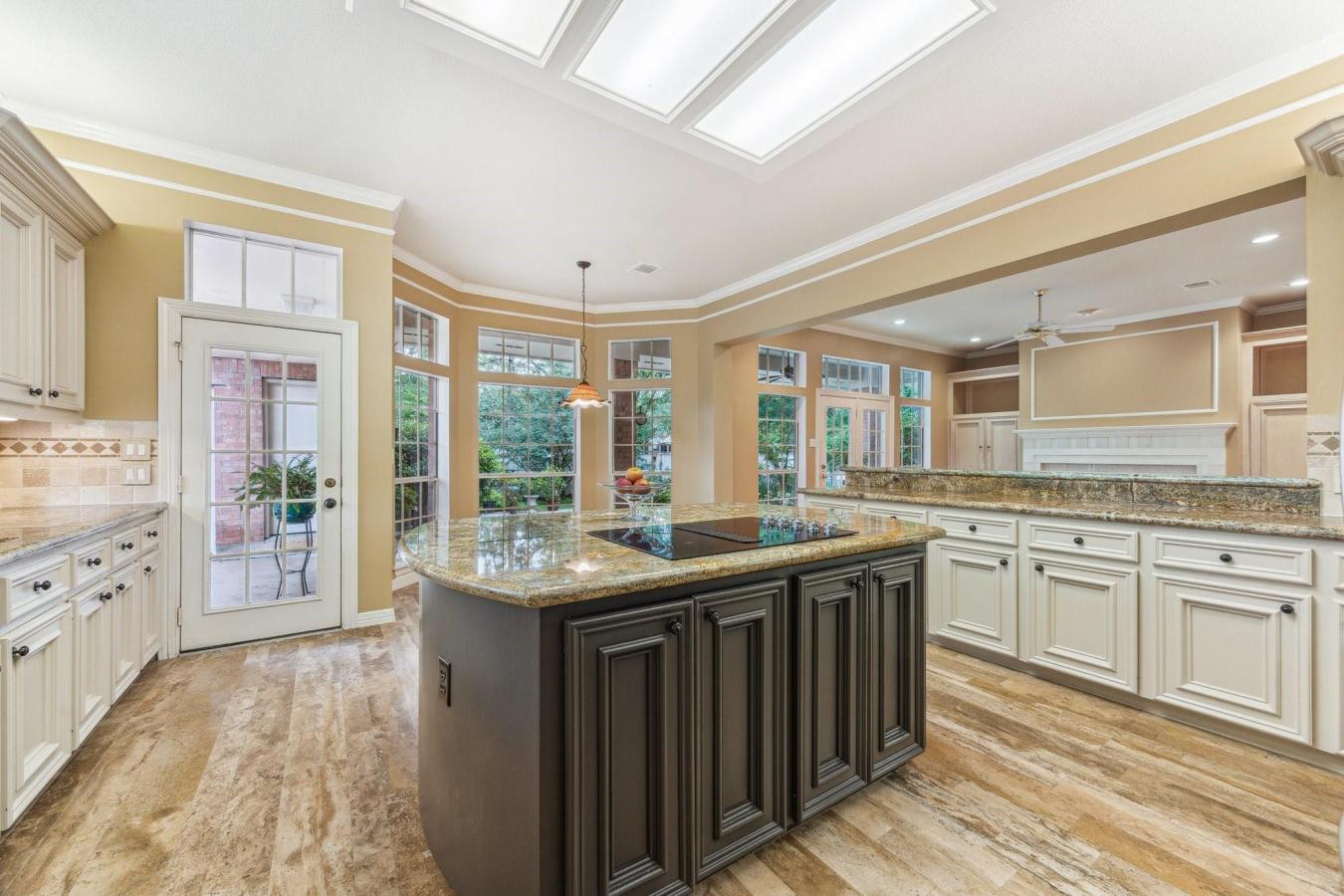 Kingwood, Texas, 77345, United States, 5 Bedrooms Bedrooms, ,3 BathroomsBathrooms,Residential,For Sale,1900307