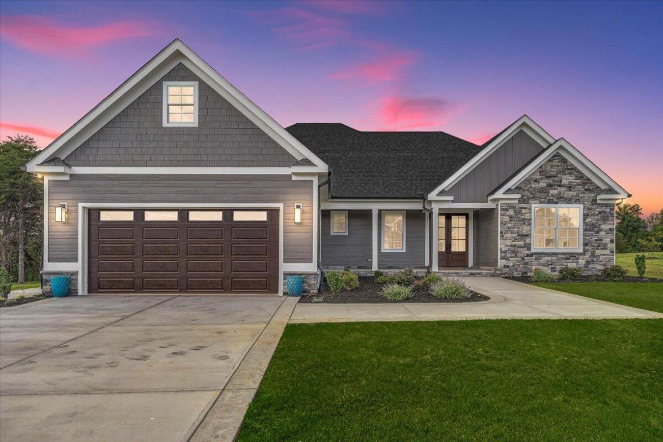 Huddleston, Bedford County, 24104, United States, 3 Bedrooms Bedrooms, ,2 BathroomsBathrooms,Residential,For Sale,1900304