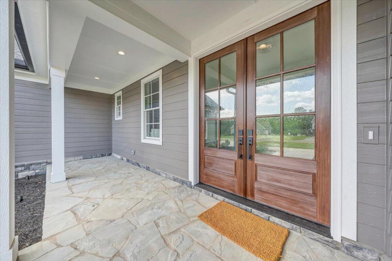 Huddleston, Bedford County, 24104, United States, 3 Bedrooms Bedrooms, ,2 BathroomsBathrooms,Residential,For Sale,1900304