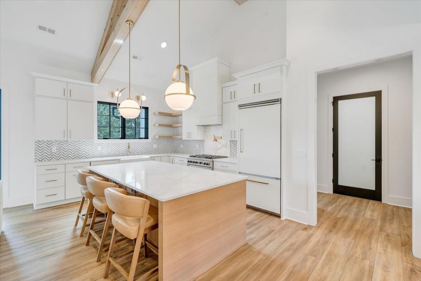 Penhook, Franklin, 24137, United States, 5 Bedrooms Bedrooms, ,4 BathroomsBathrooms,Residential,For Sale,1900303