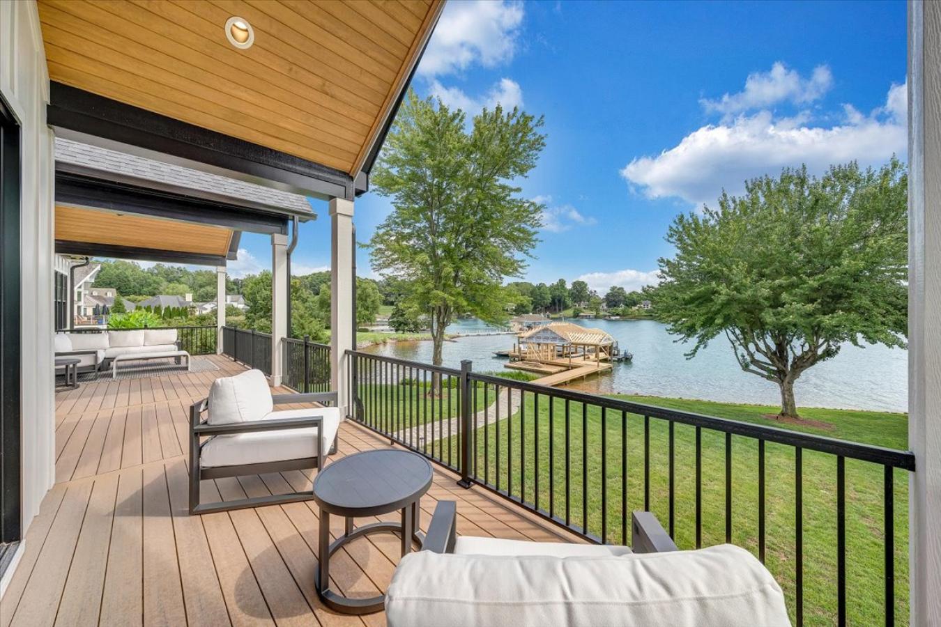 Penhook, Franklin, 24137, United States, 5 Bedrooms Bedrooms, ,4 BathroomsBathrooms,Residential,For Sale,1900303