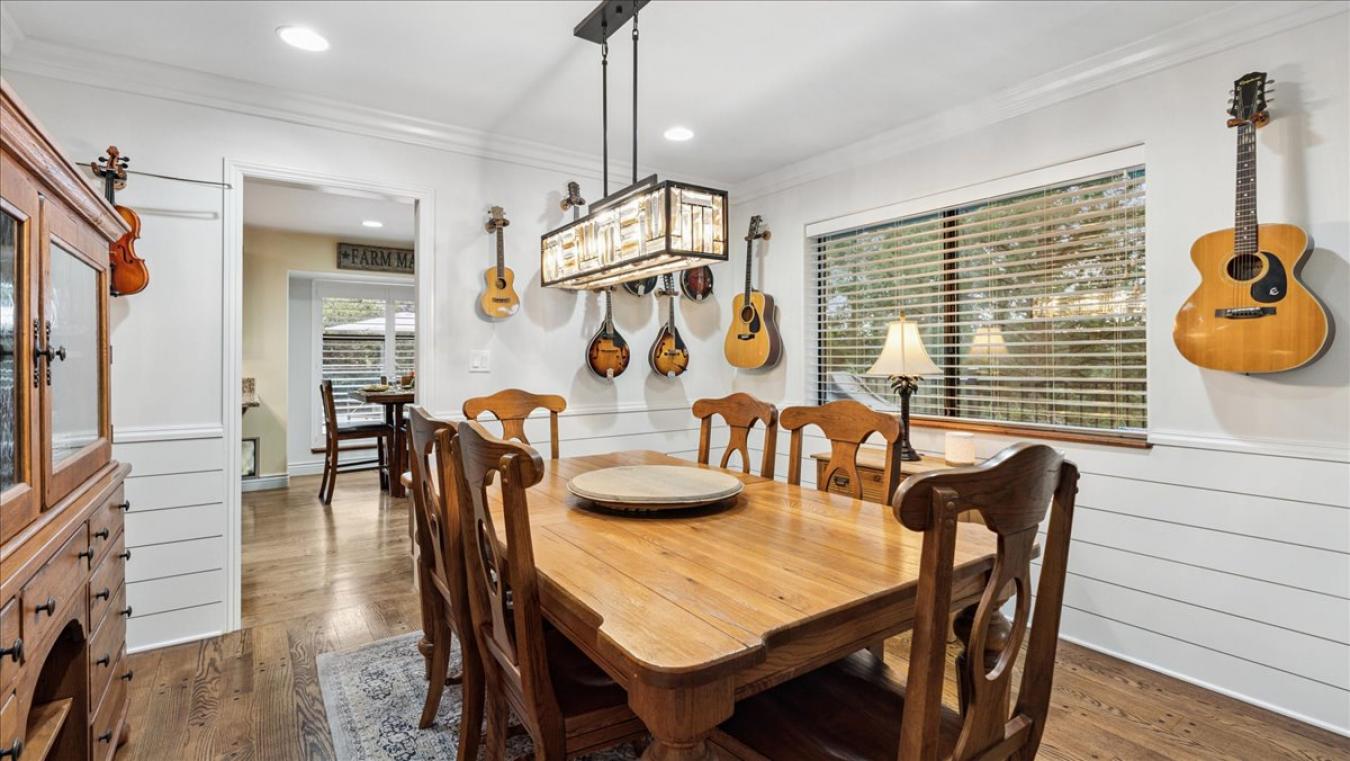 Colfax, Placer, 95713, United States, 4 Bedrooms Bedrooms, ,3 BathroomsBathrooms,Residential,For Sale,1900302