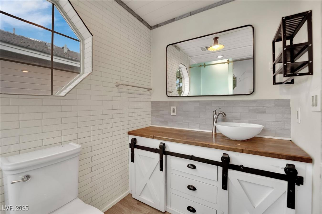 Las Vegas, Clark, 89117, United States, 3 Bedrooms Bedrooms, ,3 BathroomsBathrooms,Residential,For Sale,1900296
