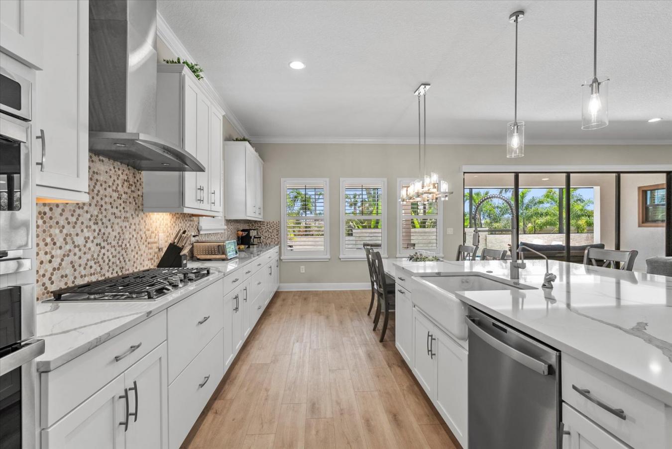Parrish, Manatee, 34222, United States, 5 Bedrooms Bedrooms, ,4 BathroomsBathrooms,Residential,For Sale,1900290