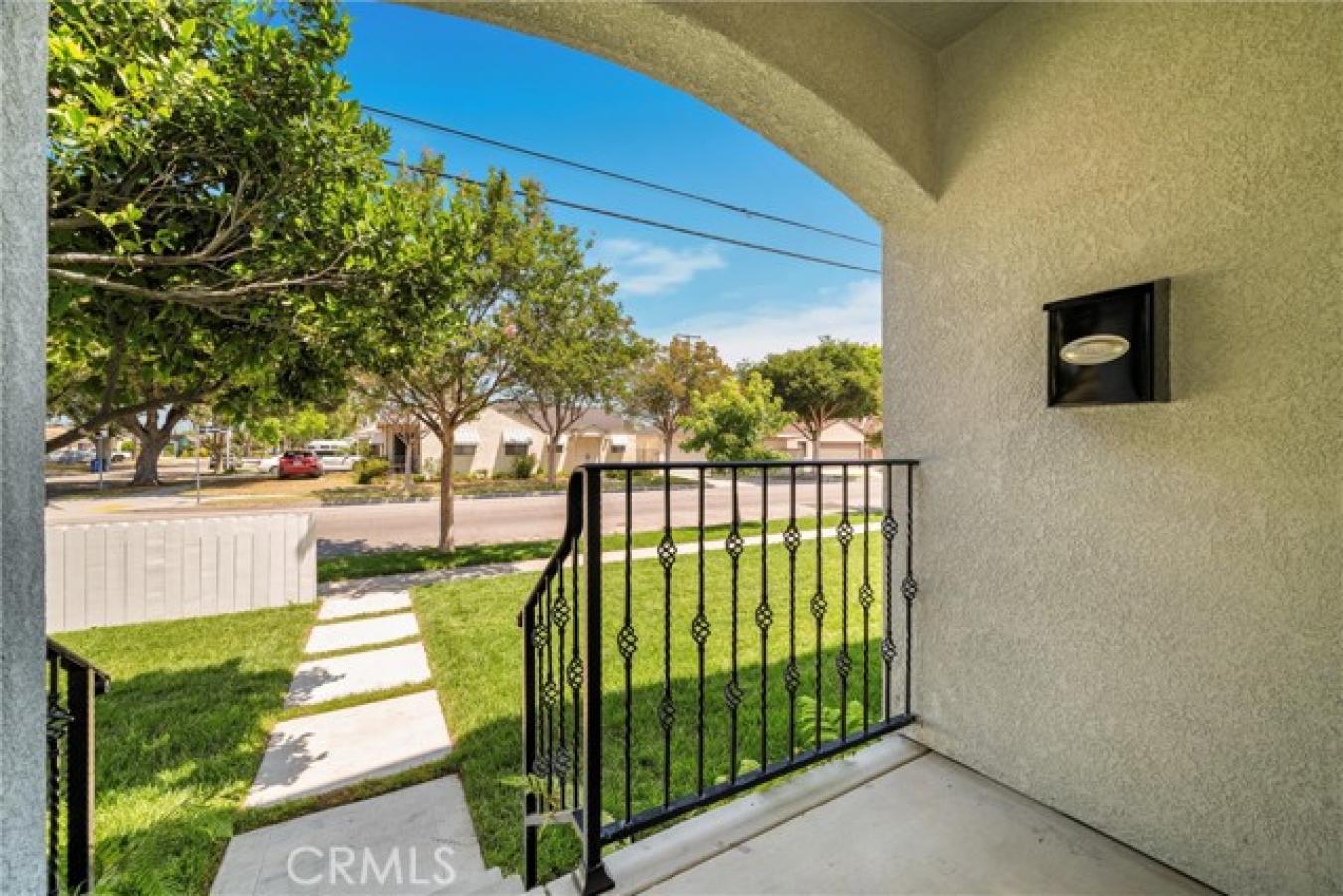 Lakewood, Los Angeles, 90712, United States, 9 Bedrooms Bedrooms, ,7 BathroomsBathrooms,Residential,For Sale,1902907