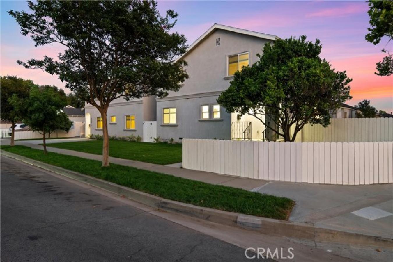 Lakewood, Los Angeles, 90712, United States, 9 Bedrooms Bedrooms, ,7 BathroomsBathrooms,Residential,For Sale,1902907
