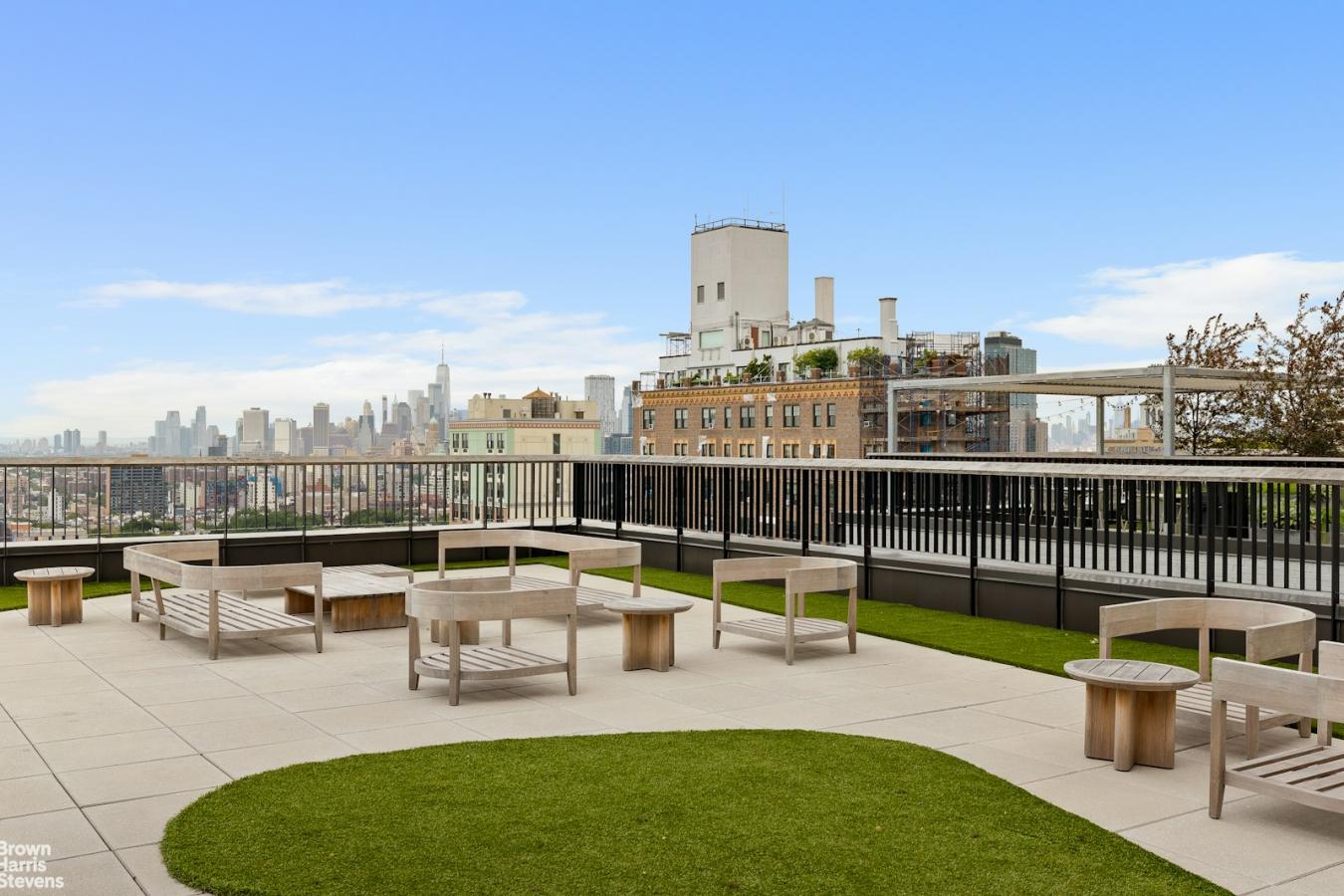 Park Slope, New York, 11215, United States, 3 Bedrooms Bedrooms, ,2 BathroomsBathrooms,Residential,For Sale,1919334