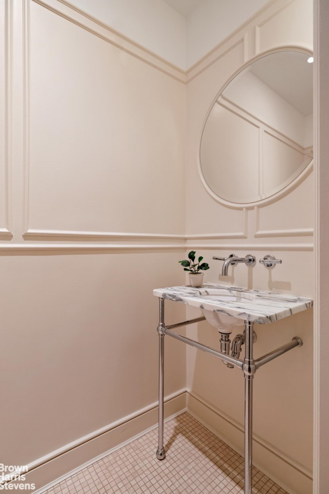 Park Slope, New York, 11215, United States, 3 Bedrooms Bedrooms, ,2 BathroomsBathrooms,Residential,For Sale,1919334