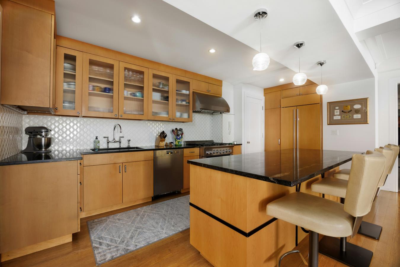 Gramercy Park, New York, 10010, United States, 3 Bedrooms Bedrooms, ,2 BathroomsBathrooms,Residential,For Sale,1900277