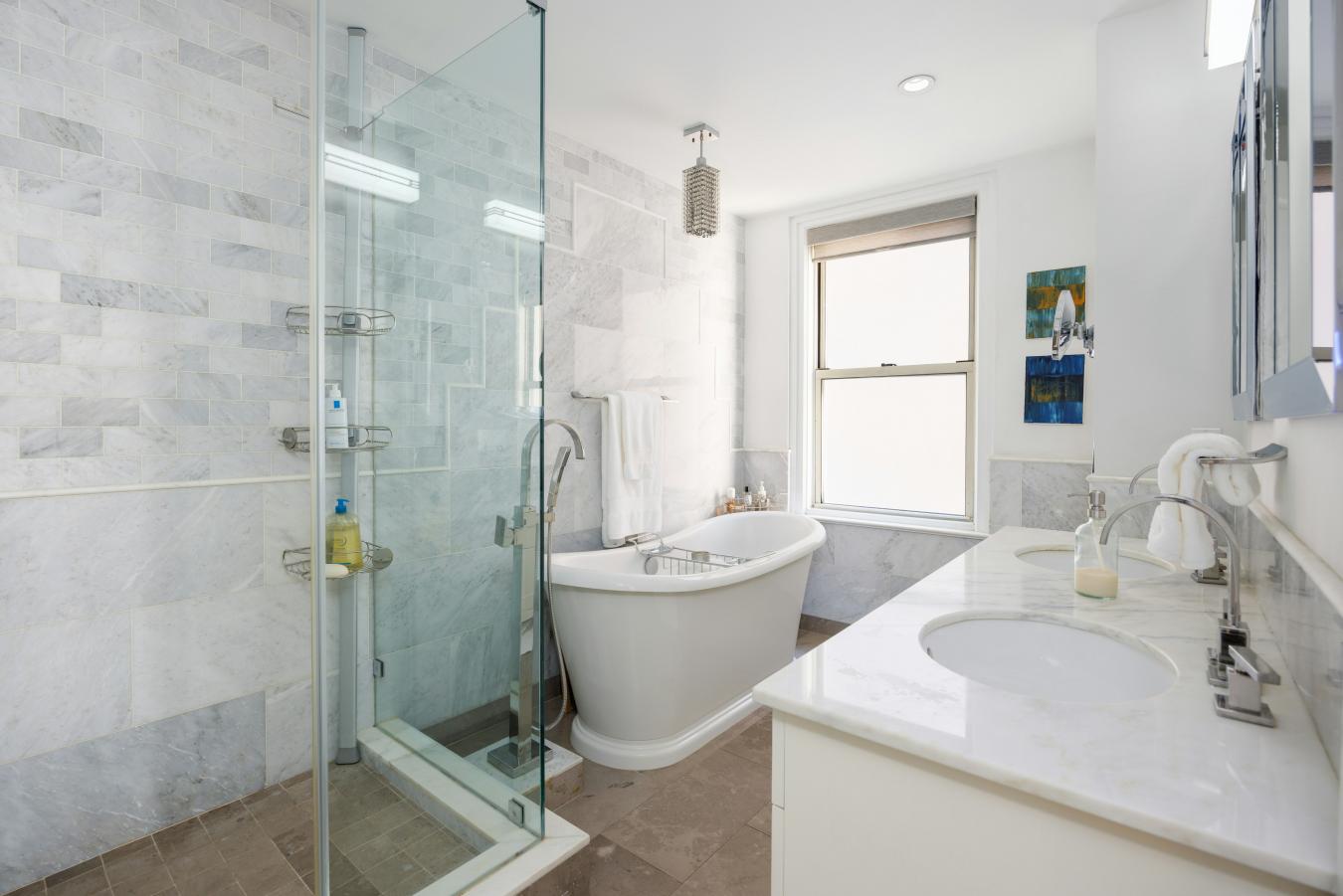 Gramercy Park, New York, 10010, United States, 3 Bedrooms Bedrooms, ,2 BathroomsBathrooms,Residential,For Sale,1900277