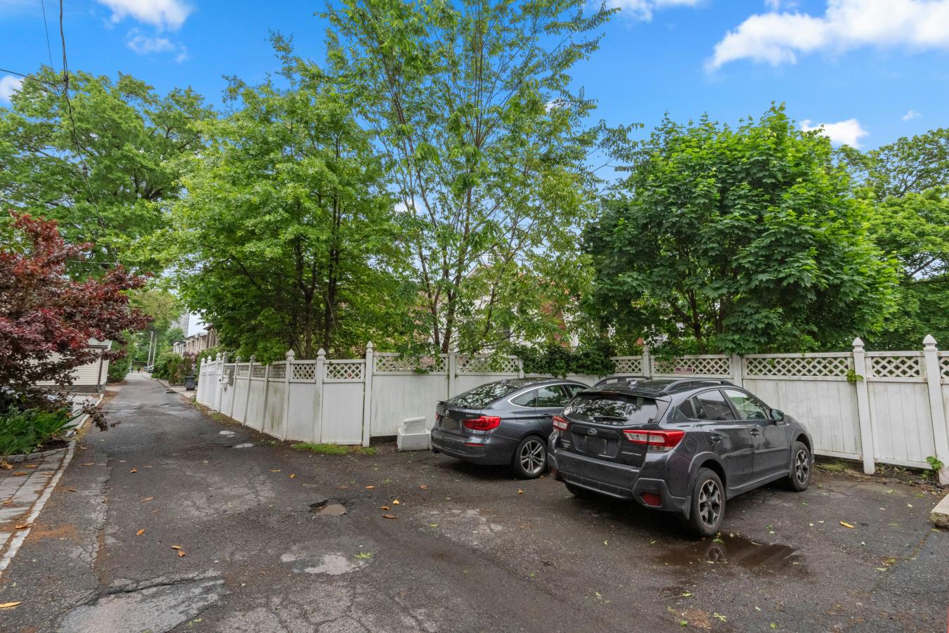 Edgewater, New Jersey, 07020, United States, 4 Bedrooms Bedrooms, ,3 BathroomsBathrooms,Residential,For Sale,1900271