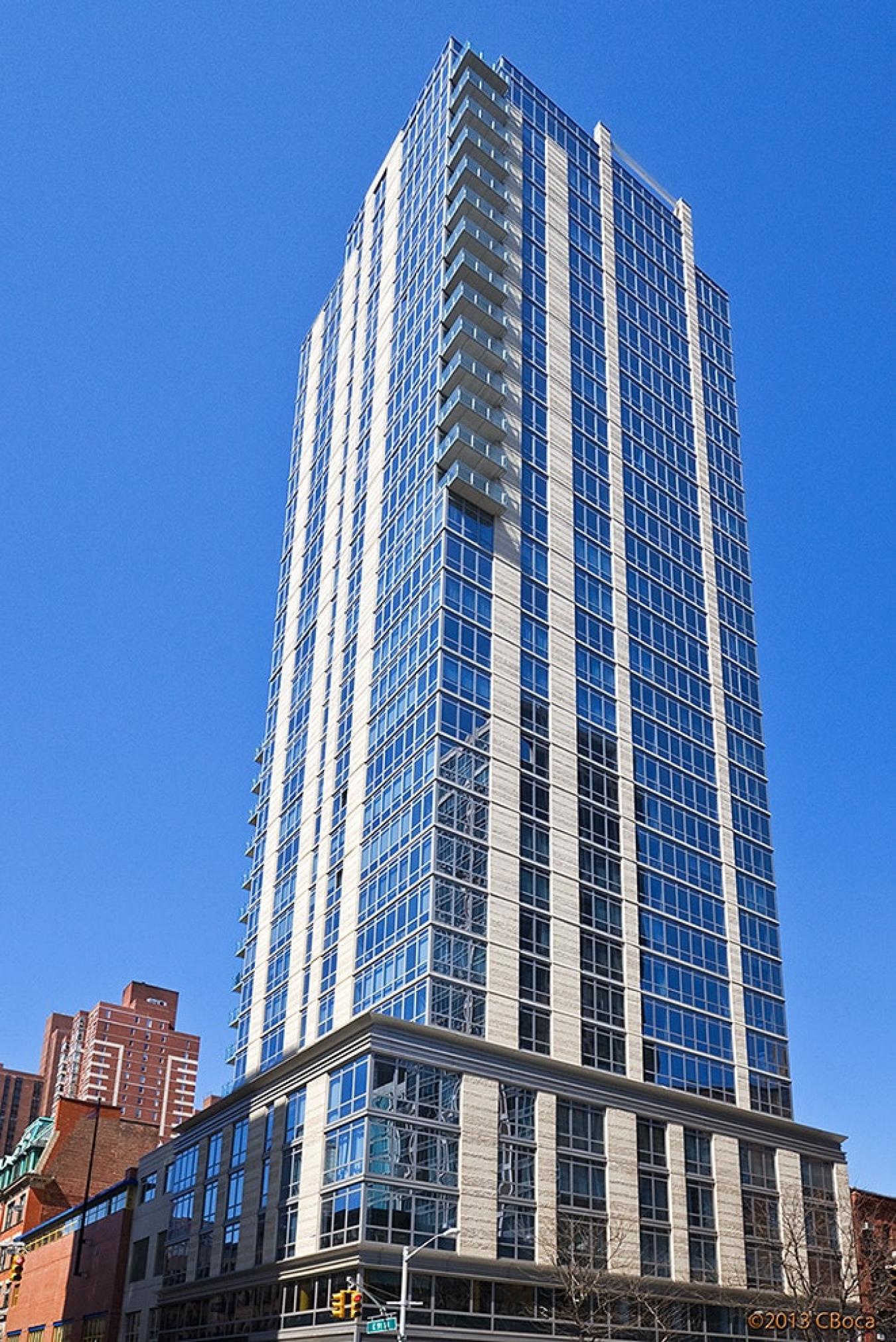 New York, New York, 10128, United States, 2 Bedrooms Bedrooms, ,2 BathroomsBathrooms,Residential,For Sale,1900269