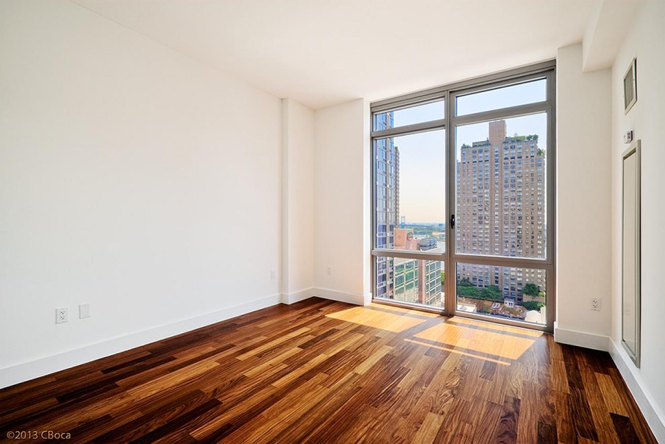 New York, New York, 10128, United States, 2 Bedrooms Bedrooms, ,2 BathroomsBathrooms,Residential,For Sale,1900269