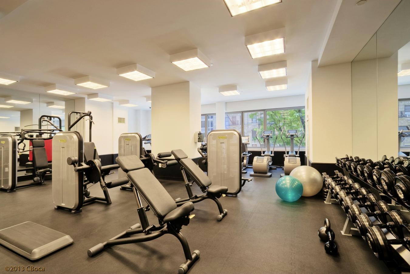 New York, New York, 10128, United States, 2 Bedrooms Bedrooms, ,2 BathroomsBathrooms,Residential,For Sale,1900269