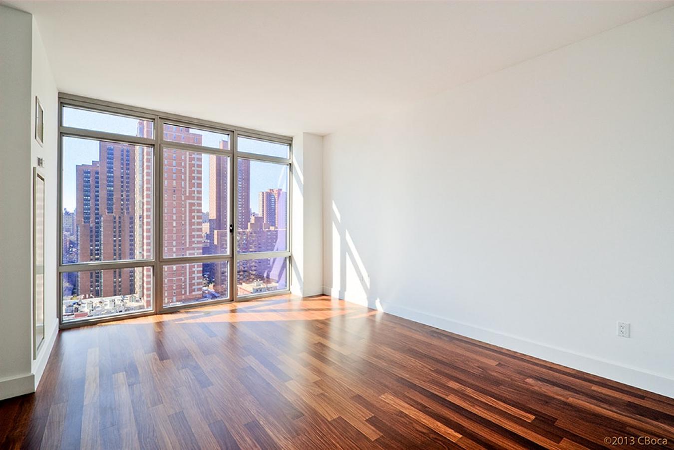 New York, New York, 10128, United States, 2 Bedrooms Bedrooms, ,2 BathroomsBathrooms,Residential,For Sale,1900268