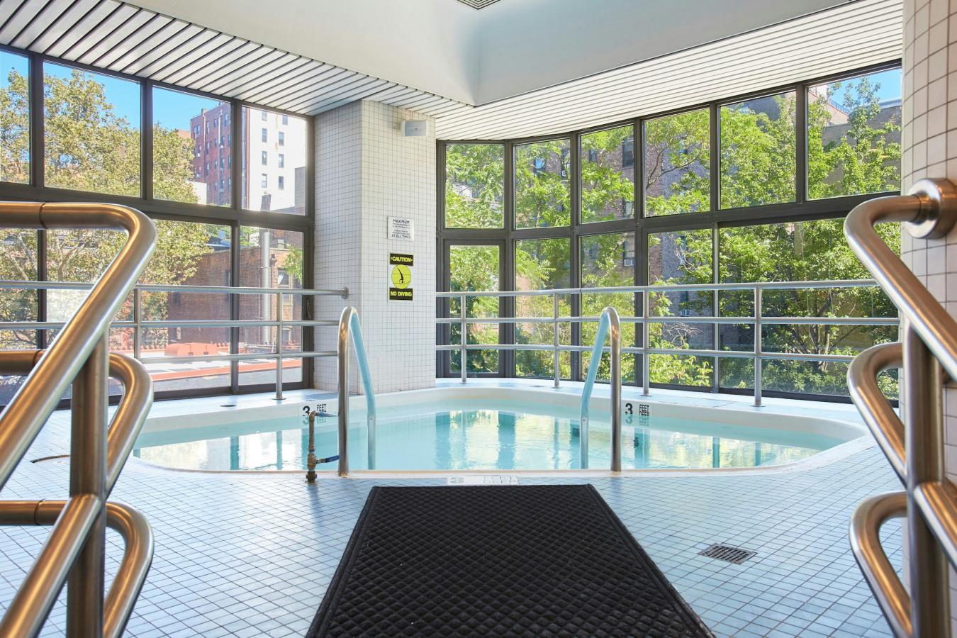 New York, New York, 10023, United States, 2 Bedrooms Bedrooms, ,1 BathroomBathrooms,Residential,For Sale,1900265