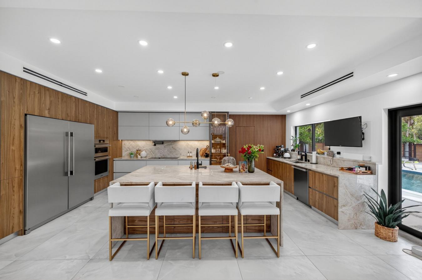 Fort Lauderdale, Broward, 33312, United States, 6 Bedrooms Bedrooms, ,6 BathroomsBathrooms,Residential,For Sale,1910069