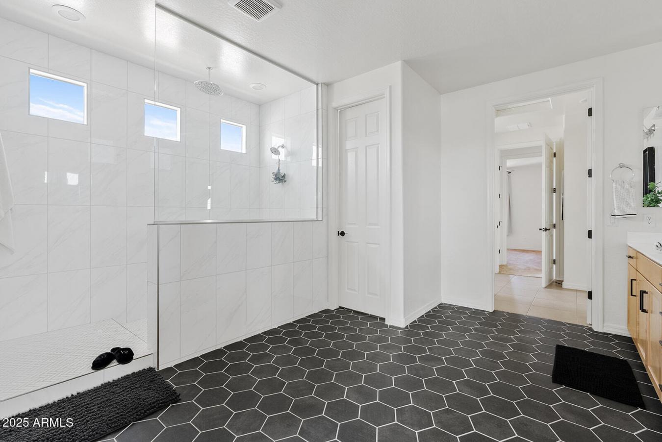 Mesa, Maricopa, 85212, United States, 4 Bedrooms Bedrooms, ,3 BathroomsBathrooms,Residential,For Sale,1902904