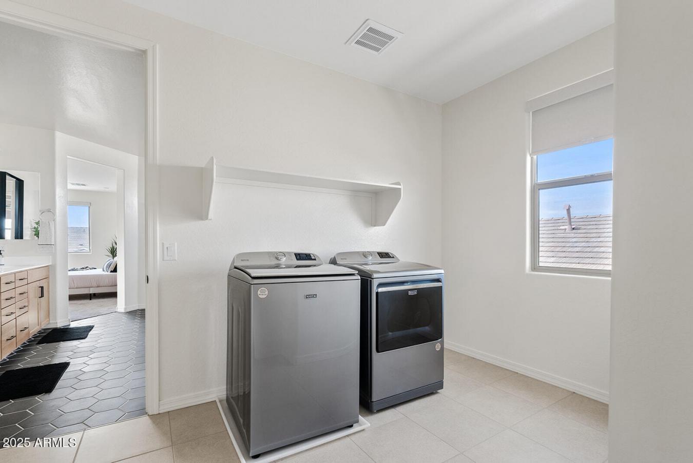 Mesa, Maricopa, 85212, United States, 4 Bedrooms Bedrooms, ,3 BathroomsBathrooms,Residential,For Sale,1902904