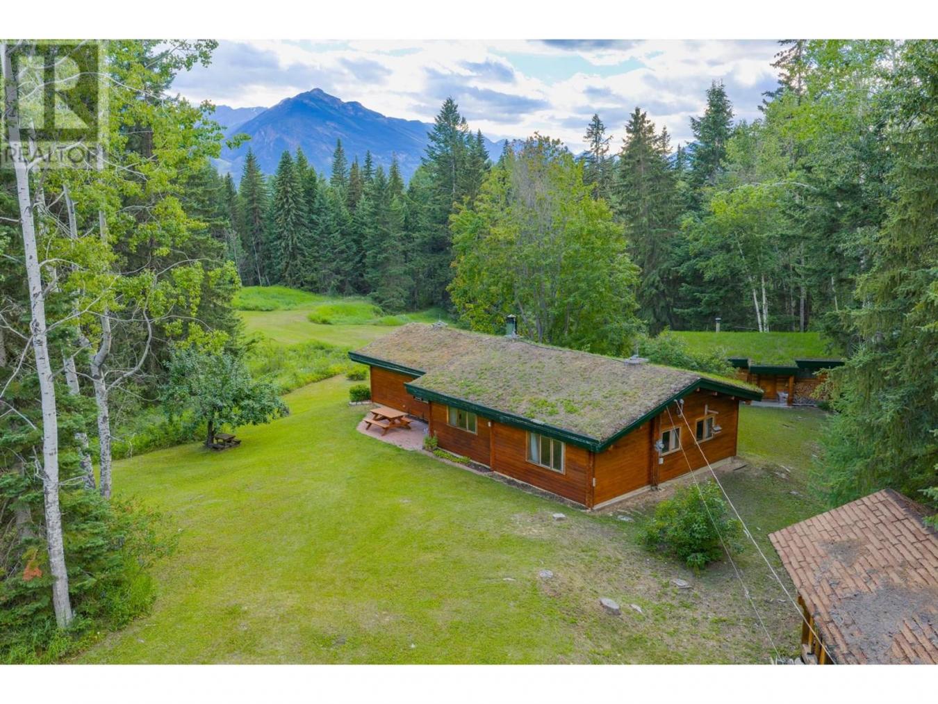 Golden, BC, V0A1H7, Canada, 3 Bedrooms Bedrooms, ,1 BathroomBathrooms,Residential,For Sale,1902900