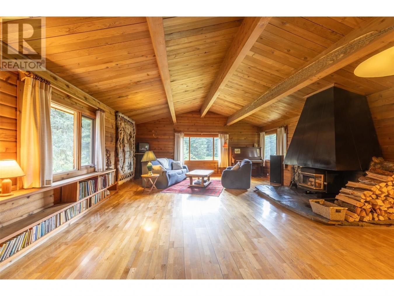 Golden, BC, V0A1H7, Canada, 3 Bedrooms Bedrooms, ,1 BathroomBathrooms,Residential,For Sale,1902900