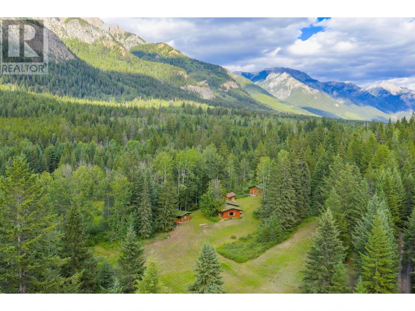 Golden, BC, V0A1H7, Canada, 3 Bedrooms Bedrooms, ,1 BathroomBathrooms,Residential,For Sale,1902900