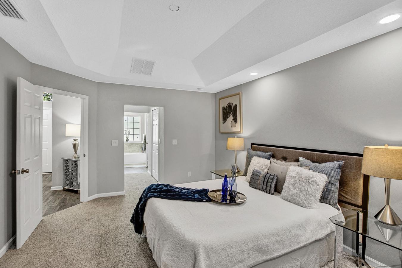 Stunning New Construction Home - Move-In Ready! Welcome home! A beauti – image 16
