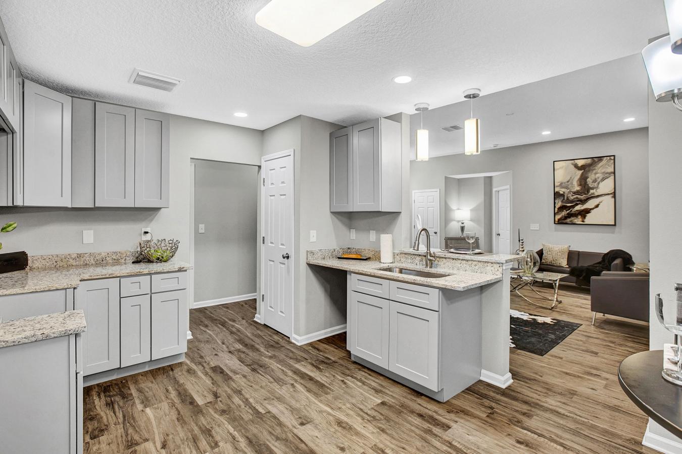Stunning New Construction Home - Move-In Ready! Welcome home! A beauti – image 12