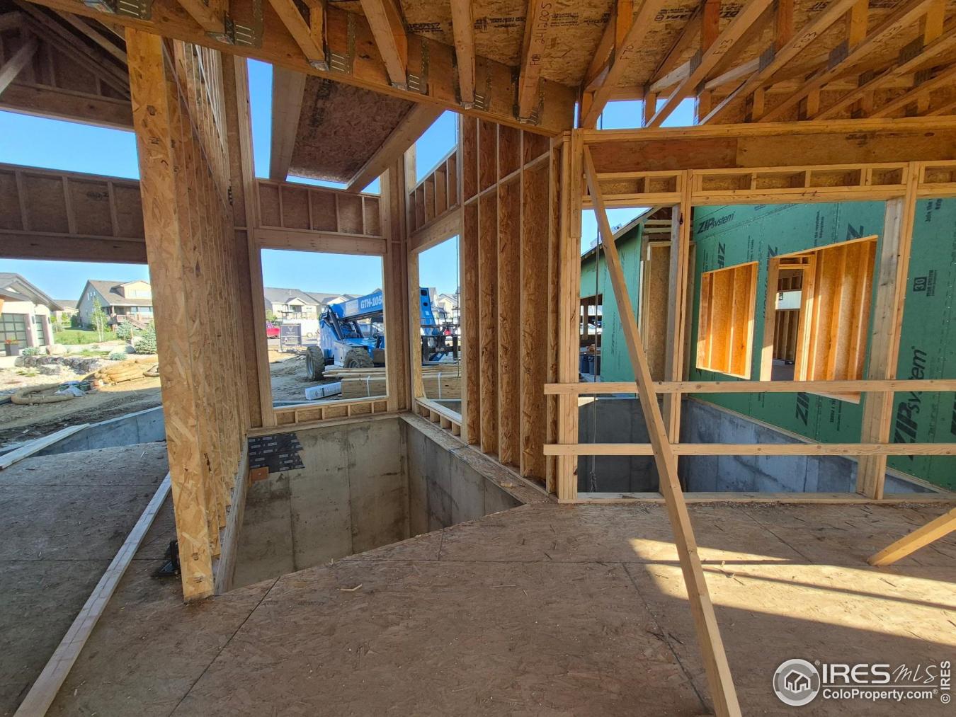Berthoud, Larimer, 80513, United States, 5 Bedrooms Bedrooms, ,4 BathroomsBathrooms,Residential,For Sale,1902896