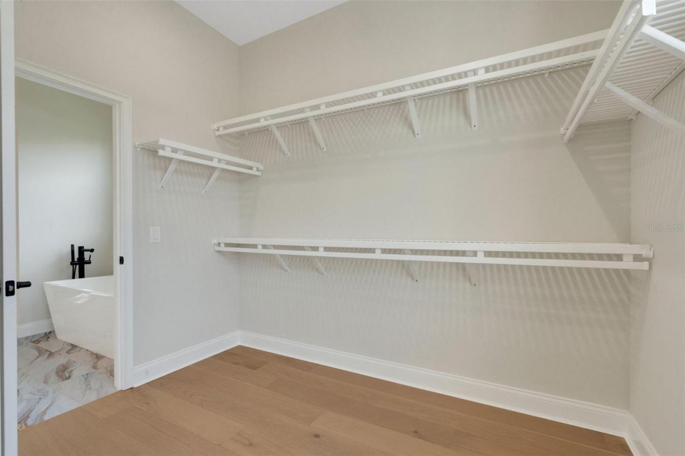 LAKELAND, Polk, 33812, United States, 4 Bedrooms Bedrooms, ,3 BathroomsBathrooms,Residential,For Sale,1929571