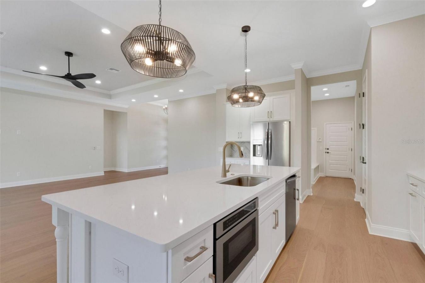 LAKELAND, Polk, 33812, United States, 4 Bedrooms Bedrooms, ,3 BathroomsBathrooms,Residential,For Sale,1929571