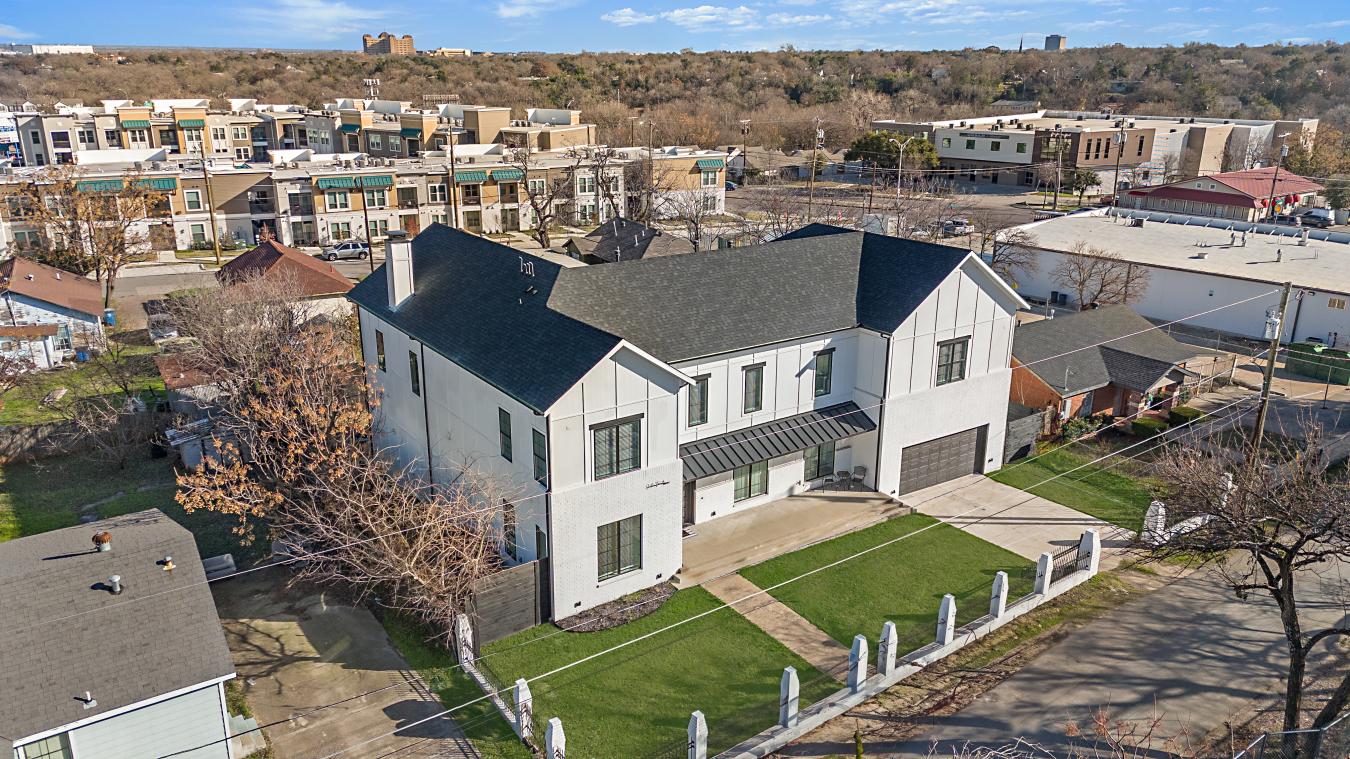 Dallas, Dallas, 75208, United States, 5 Bedrooms Bedrooms, ,5 BathroomsBathrooms,Residential,For Sale,1902895